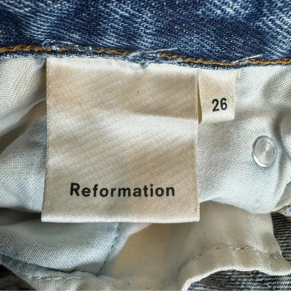 Reformation High Rise Distressed Cigarette Jean in Dark Stone Wash Size 26 - Picture 5 of 11